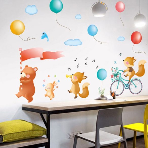 Sticker de perete cu ursuleț și vulpi cu baloane