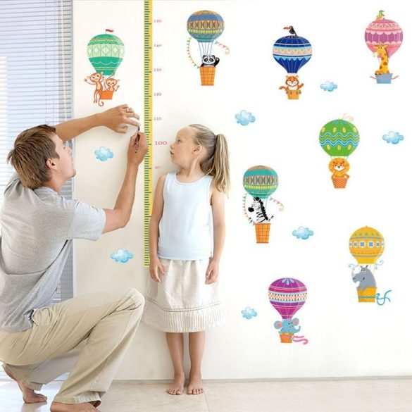 Sticker de perete balon cu aer cald colorat cu măsurător de înălțime