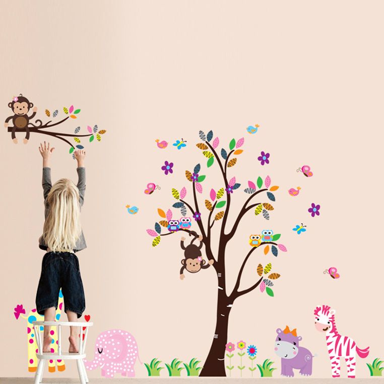   Sticker perete copac vesel, cu flori, elefant, girafă, hipopotam, zebră, maimuţe